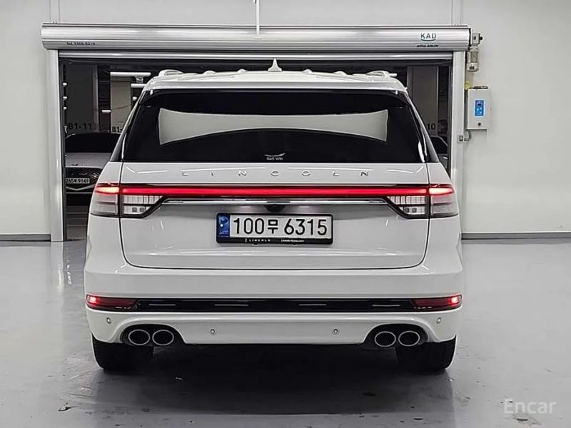 Lincoln Aviator