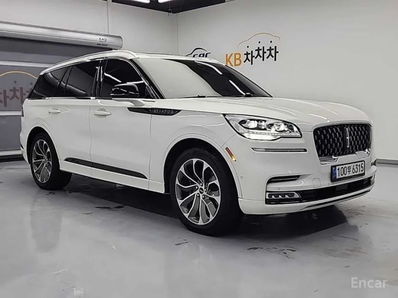 Lincoln Aviator