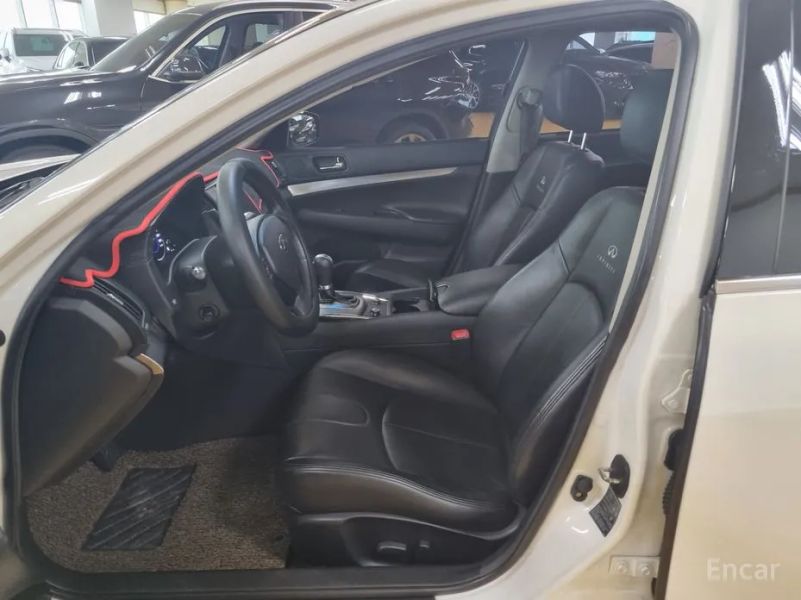 Infiniti G