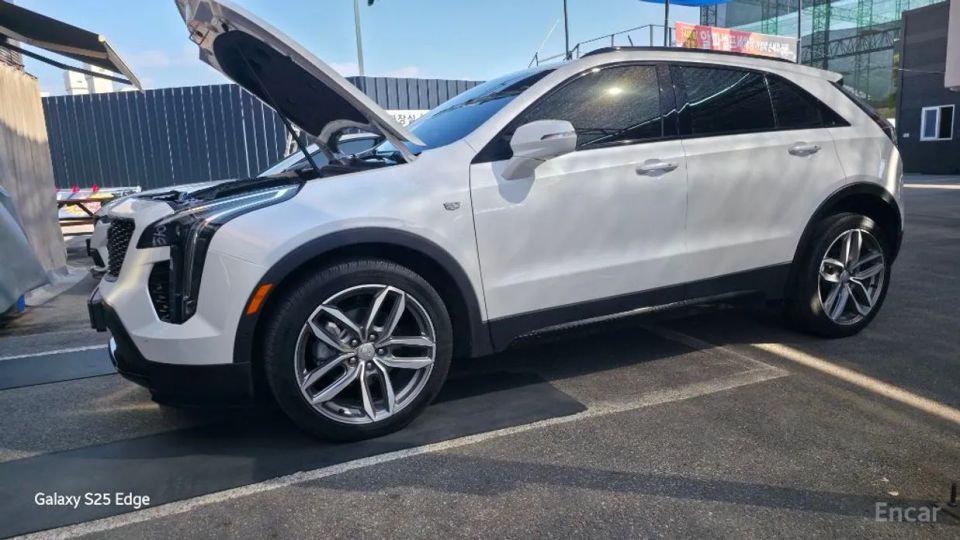 Cadillac XT4