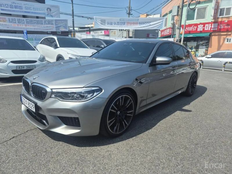 BMW M5