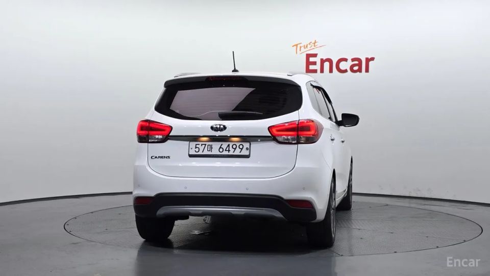 Kia Carens
