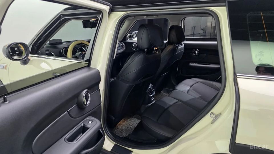 Mini clubman