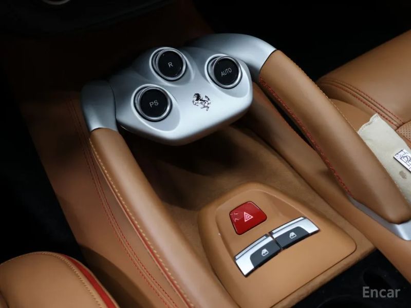 Ferrari FF