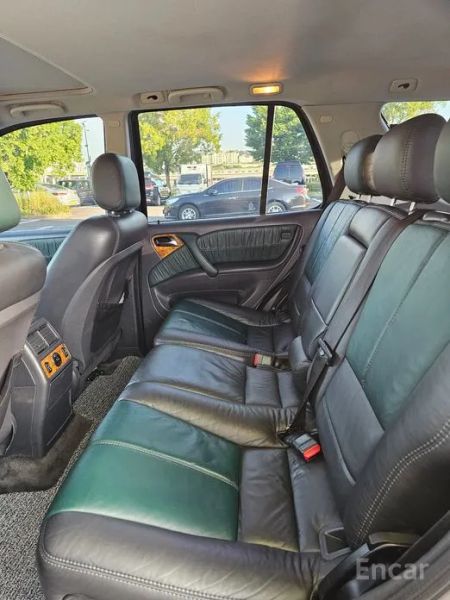 Mercedes-Benz M-class