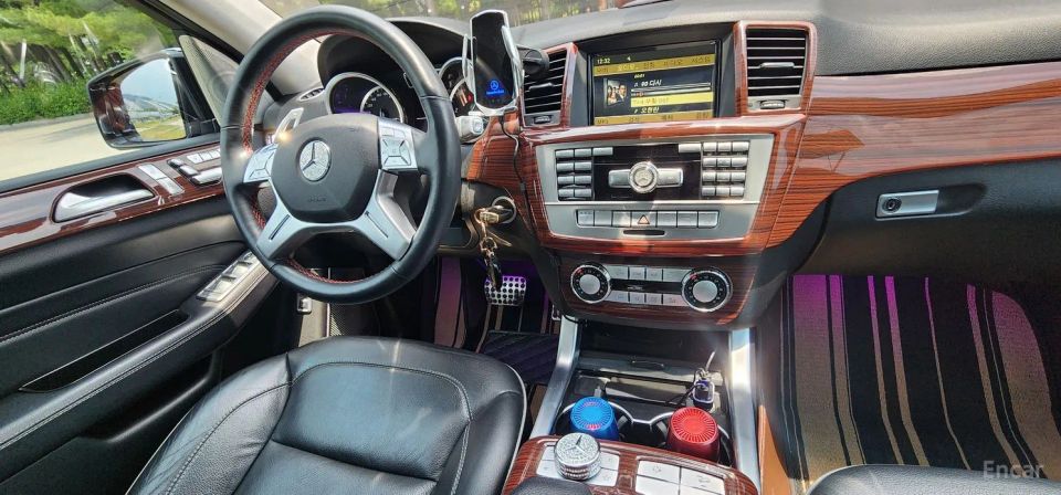 Mercedes-Benz M-class