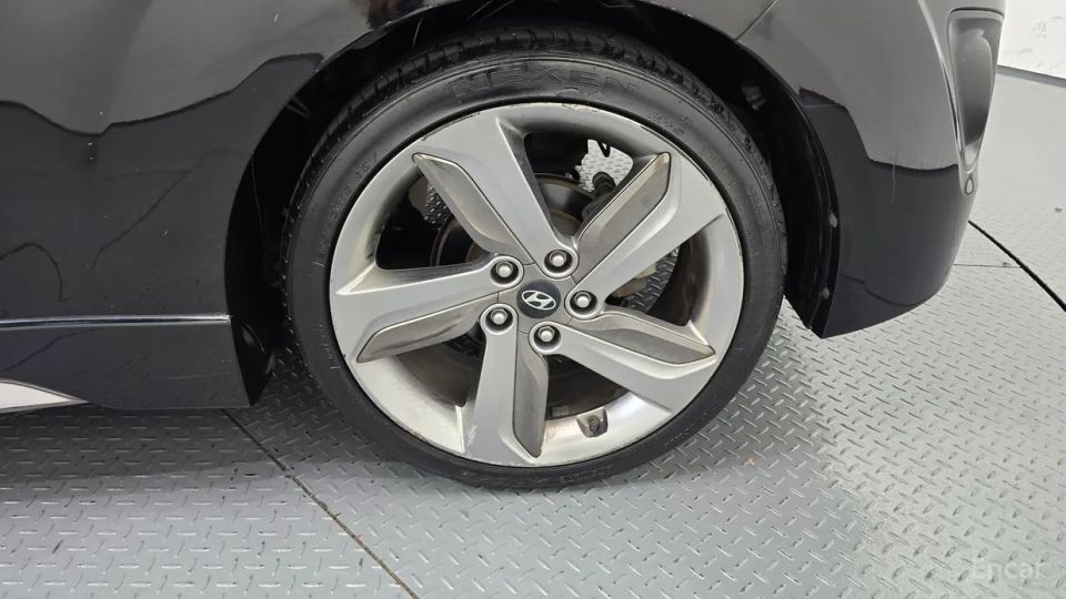 Hyundai Veloster