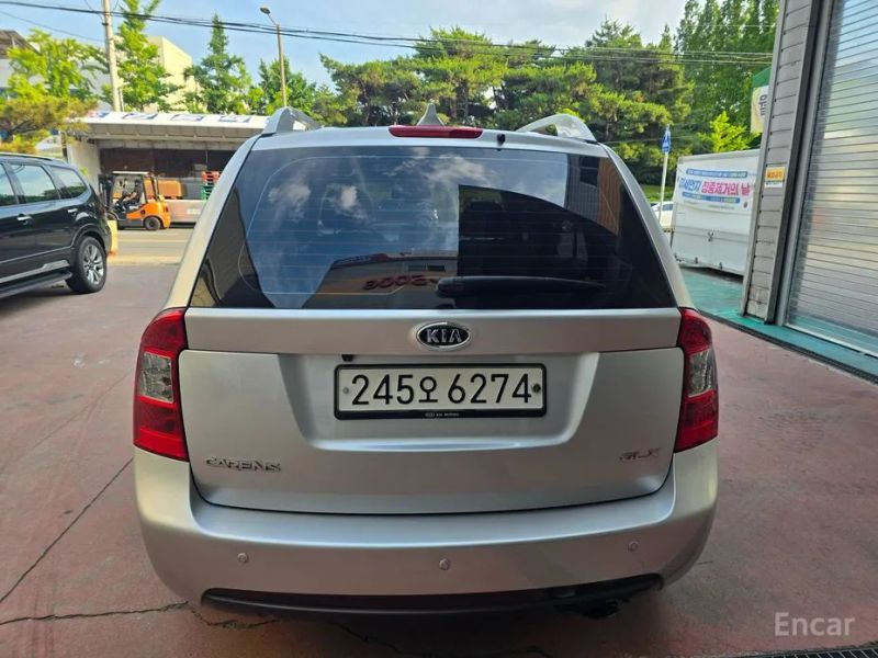 Kia Carens