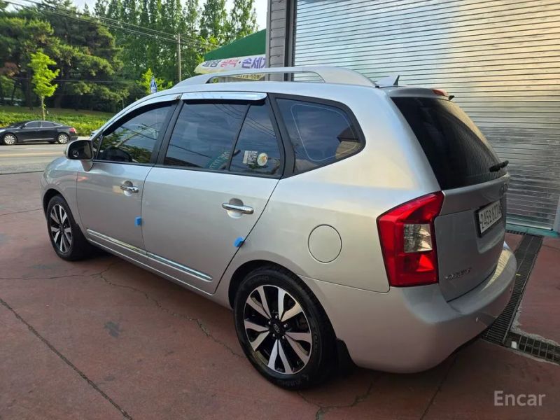 Kia Carens