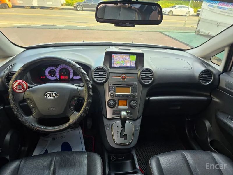 Kia Carens