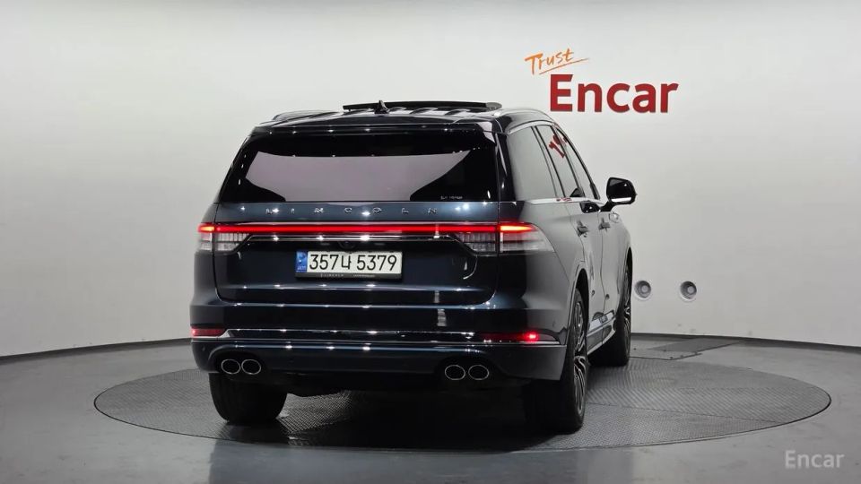 Lincoln Aviator