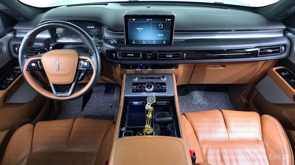 Lincoln Aviator