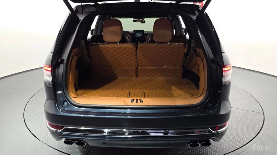 Lincoln Aviator
