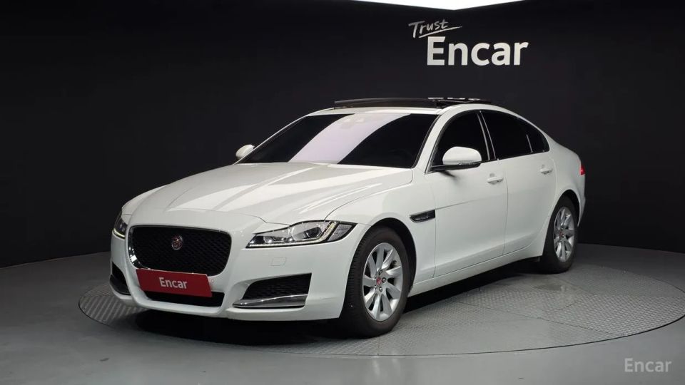 Jaguar xf