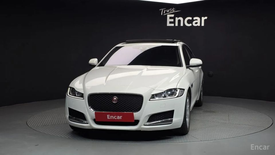 Jaguar xf