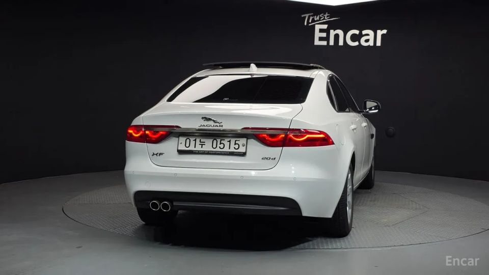 Jaguar xf