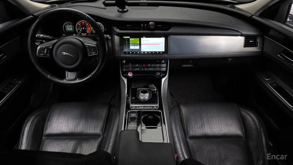 Jaguar xf