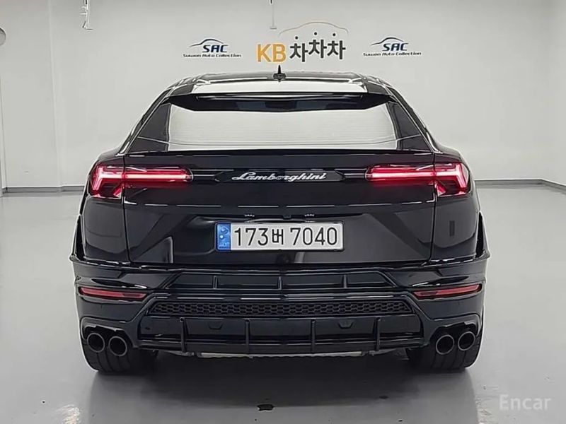 Lamborghini urus