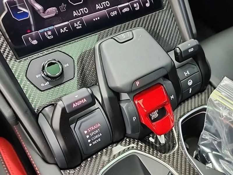 Lamborghini urus