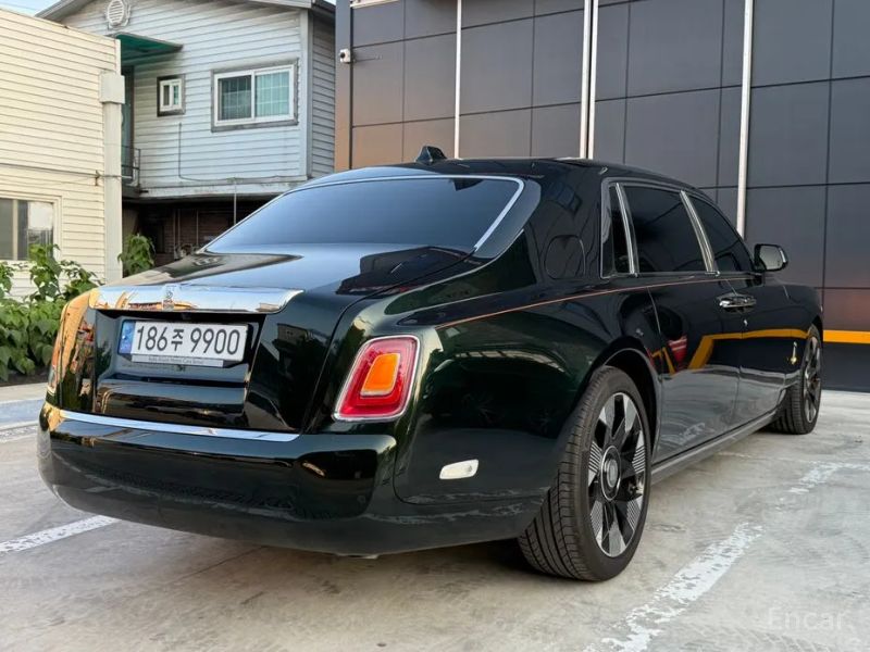 Rolls-Royce Phantom