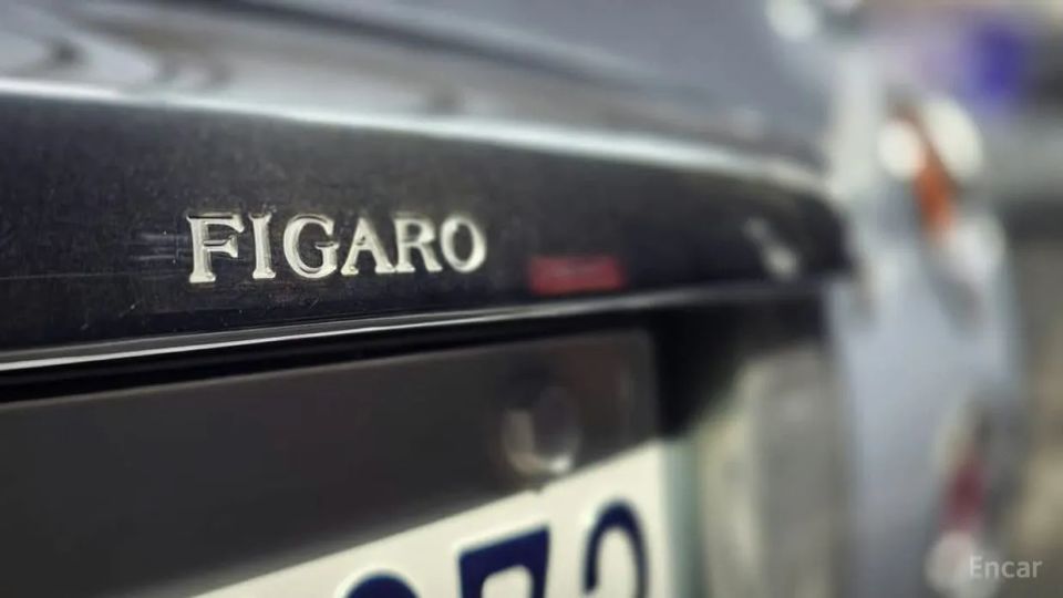 Nissan Figaro