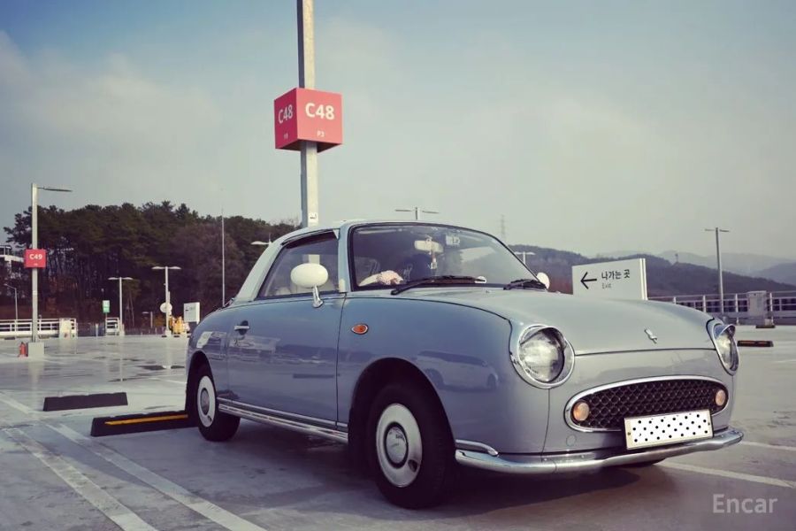 Nissan Figaro