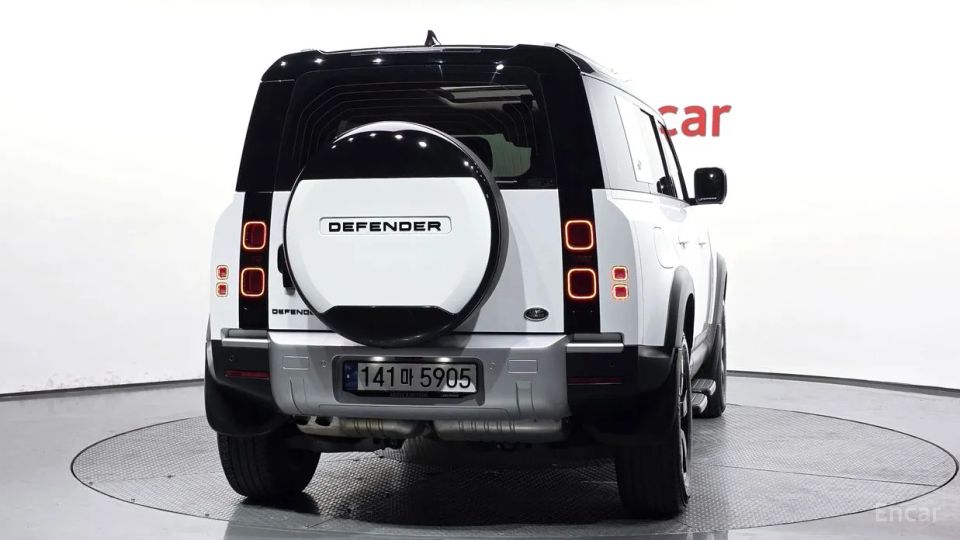 Land Rover Defender