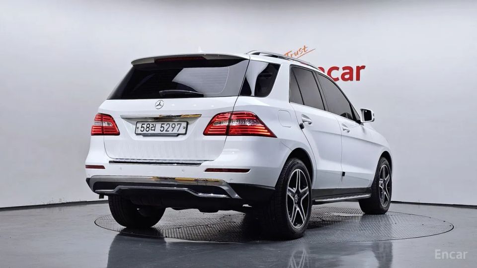 Mercedes-Benz M-class
