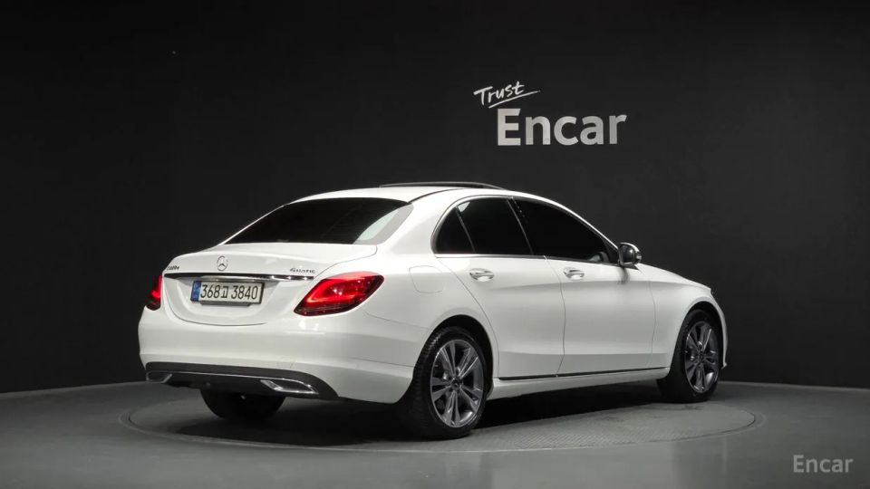 Mercedes-Benz C-Class