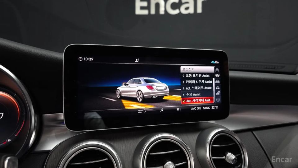 Mercedes-Benz C-Class