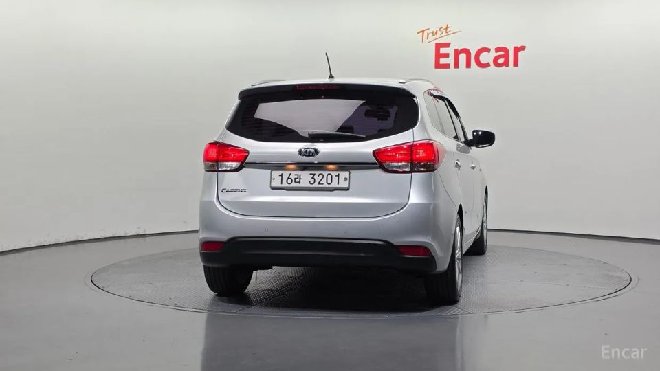Kia Carens
