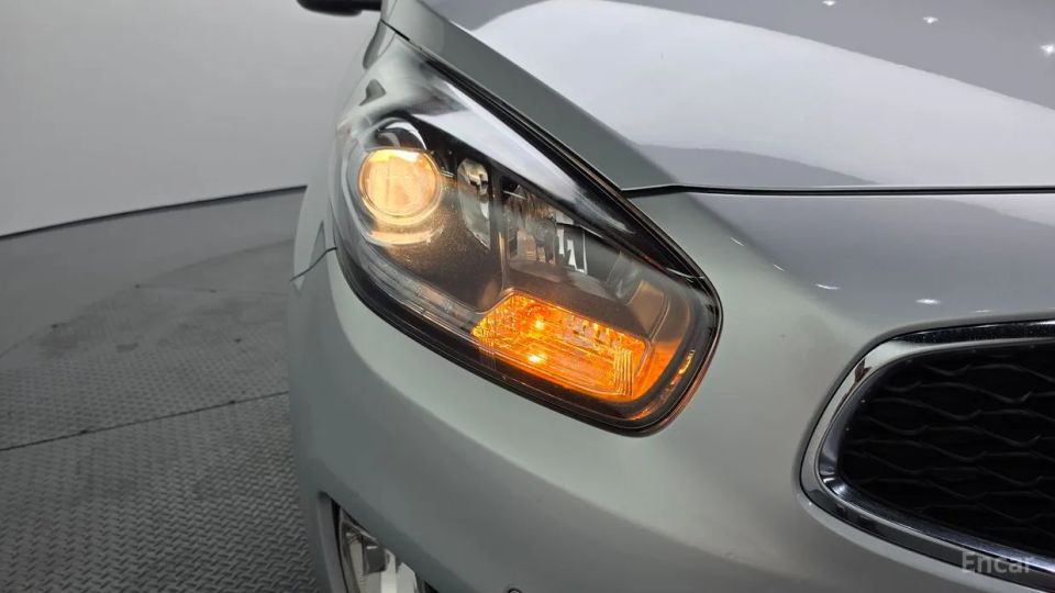 Kia Carens