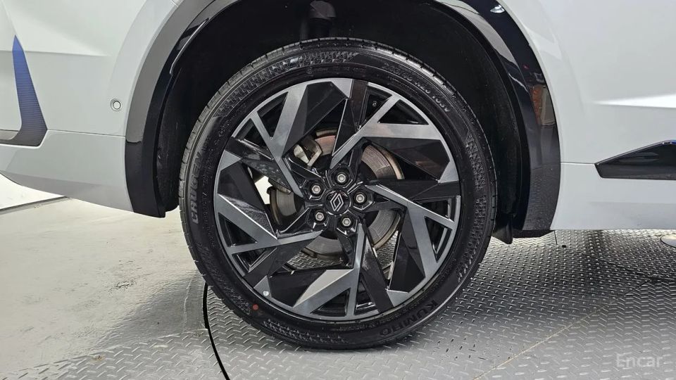 Renault-KoreaSamsung Grand Koleos