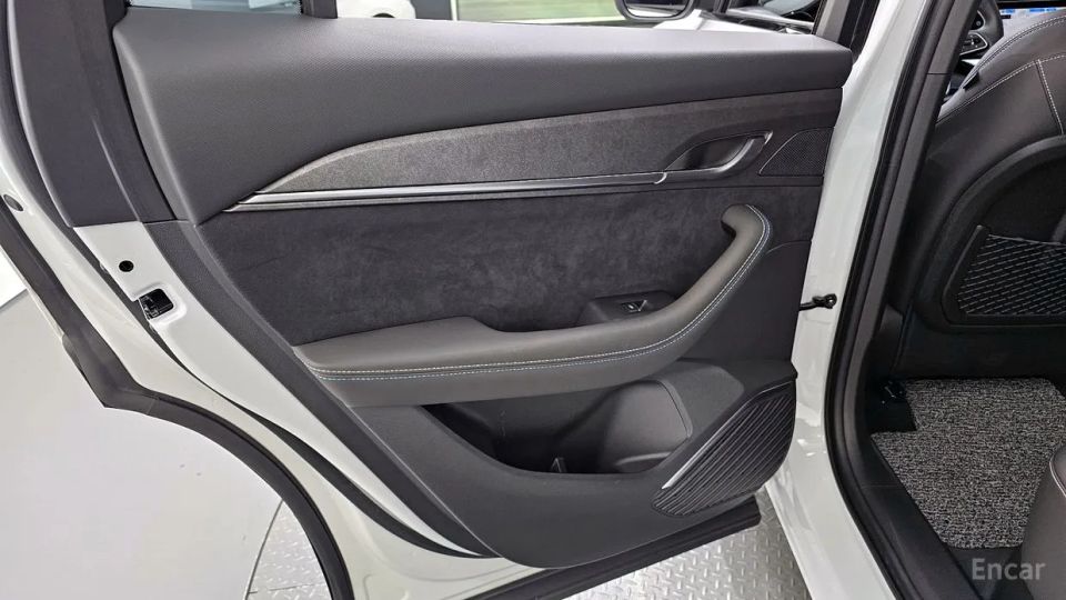 Renault-KoreaSamsung Grand Koleos