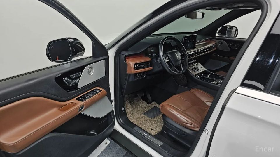 Lincoln Aviator
