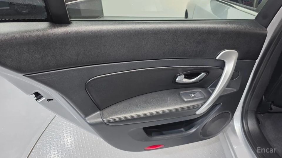 Renault-KoreaSamsung SM5