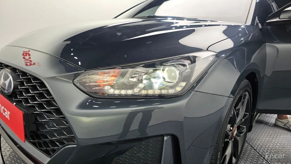 Hyundai Veloster