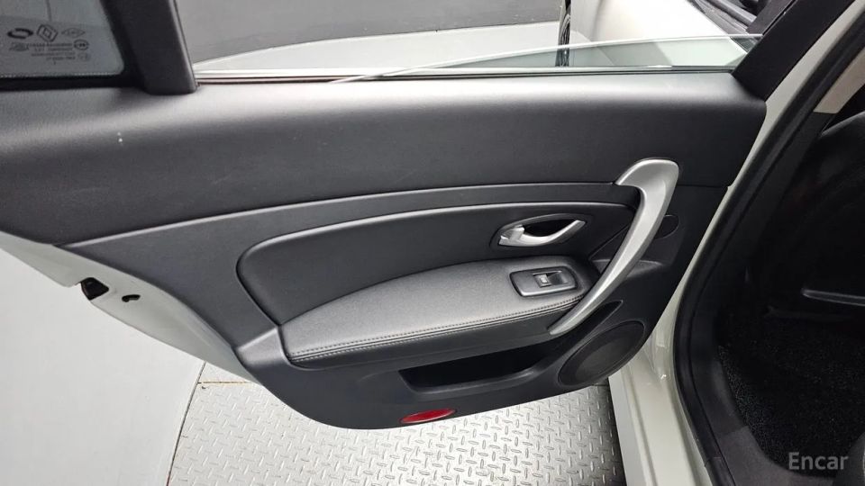 Renault-KoreaSamsung SM5