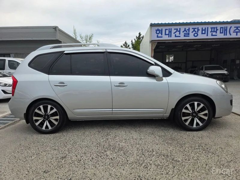 Kia Carens