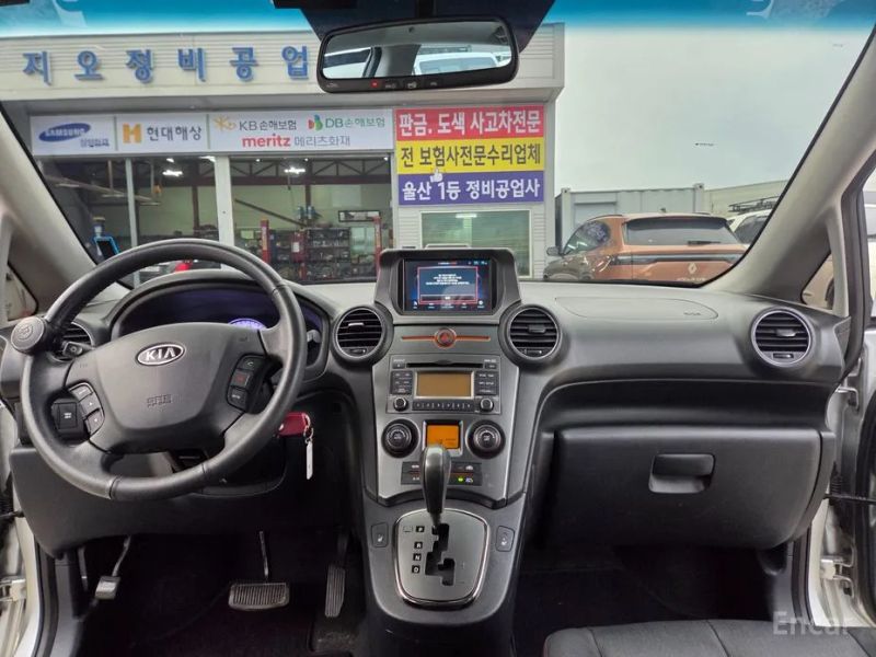 Kia Carens