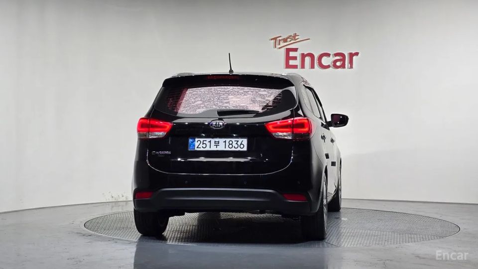 Kia Carens