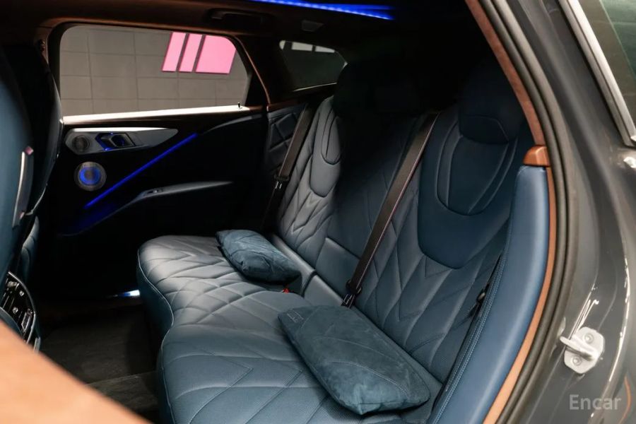 BMW XM