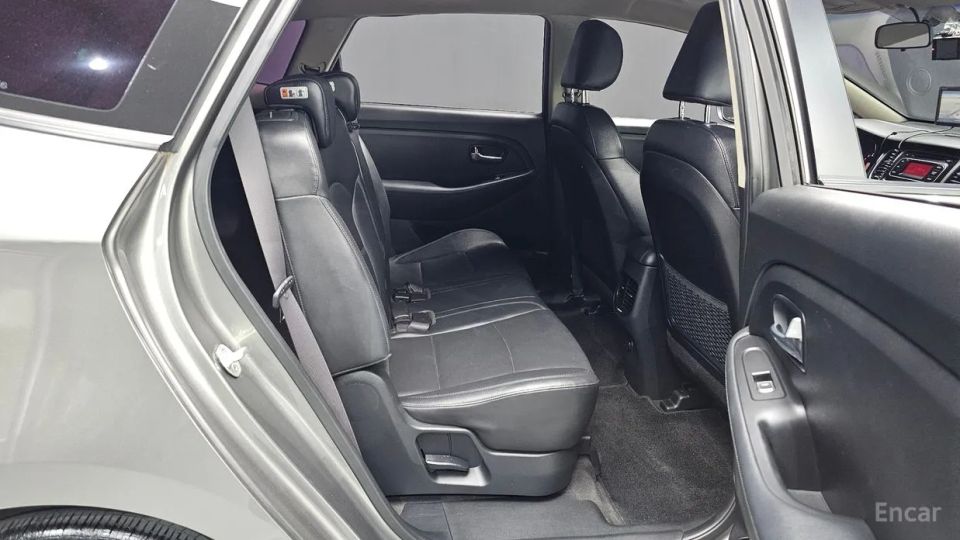 Kia Carens