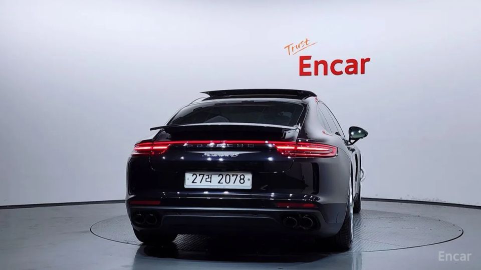 Porsche Panamera