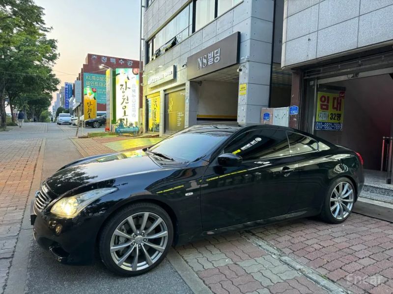 Infiniti G