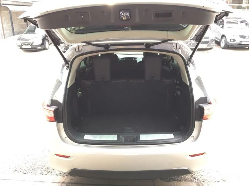 Infiniti JX
