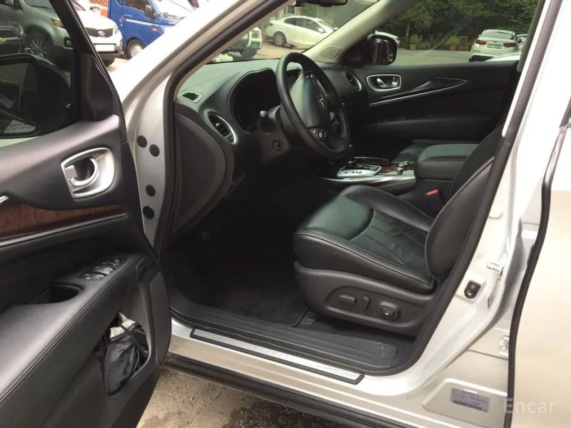 Infiniti JX