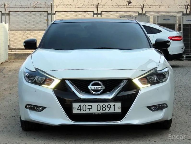 Nissan Maxima