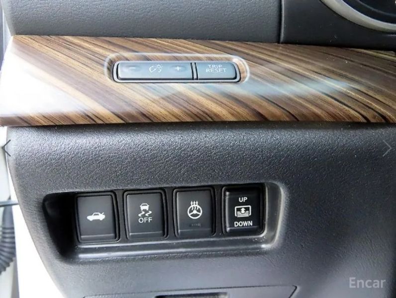 Nissan Maxima