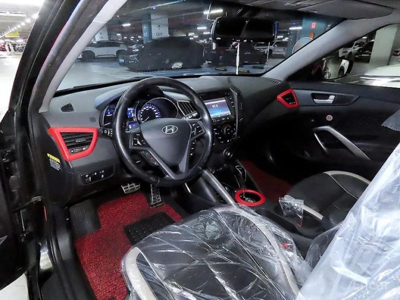 Hyundai Veloster